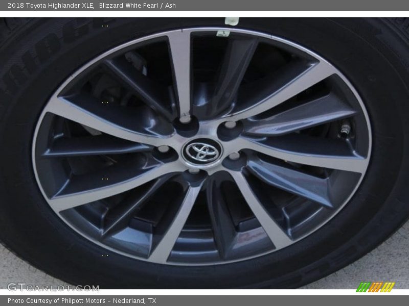 Blizzard White Pearl / Ash 2018 Toyota Highlander XLE