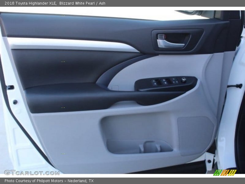 Blizzard White Pearl / Ash 2018 Toyota Highlander XLE
