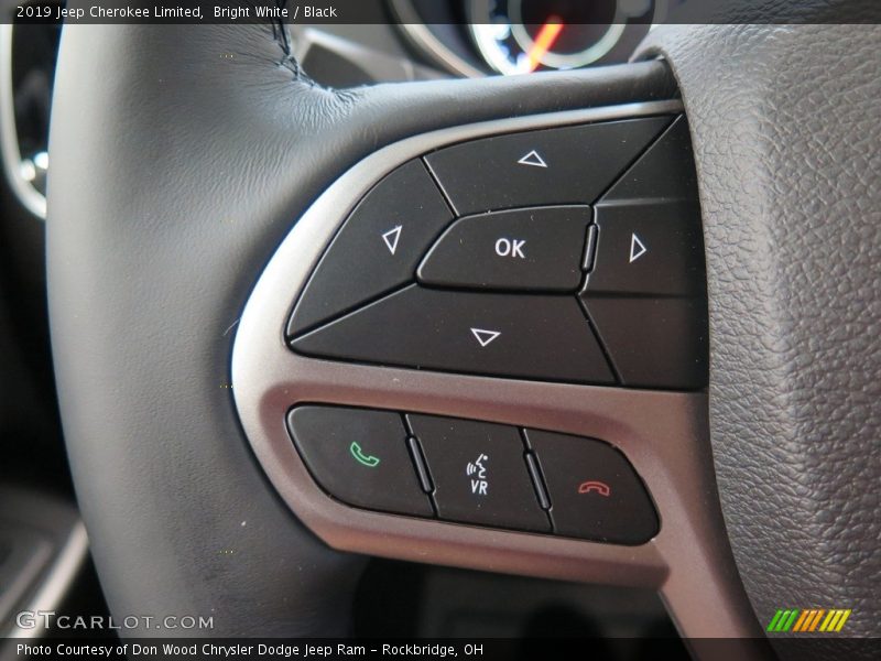 Controls of 2019 Cherokee Limited