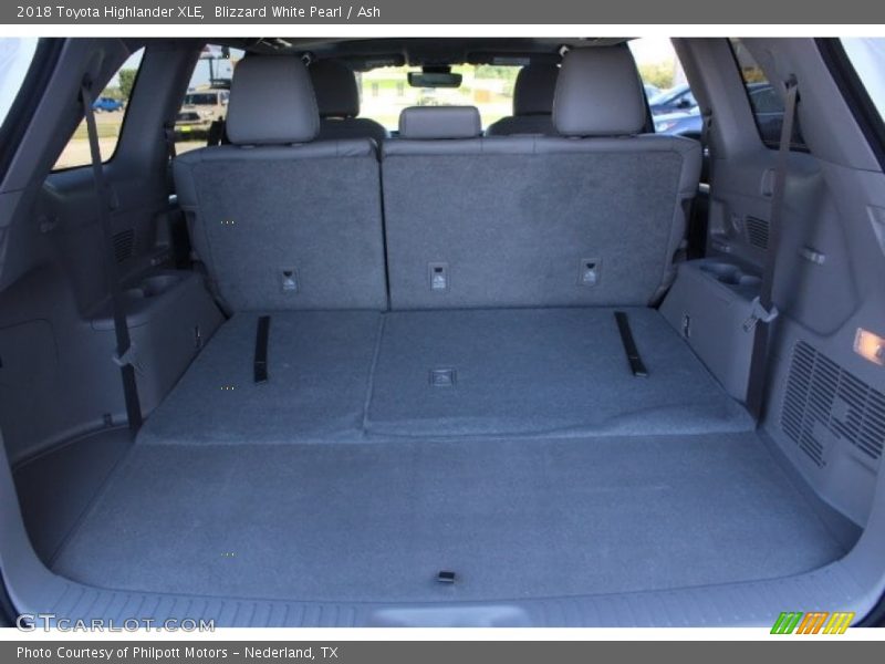 Blizzard White Pearl / Ash 2018 Toyota Highlander XLE