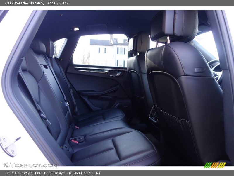 Rear Seat of 2017 Macan S