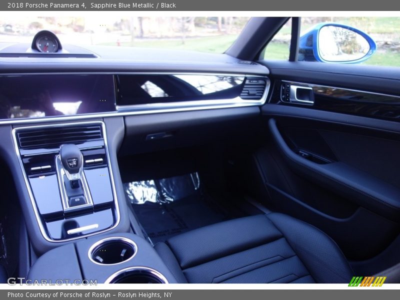 Dashboard of 2018 Panamera 4