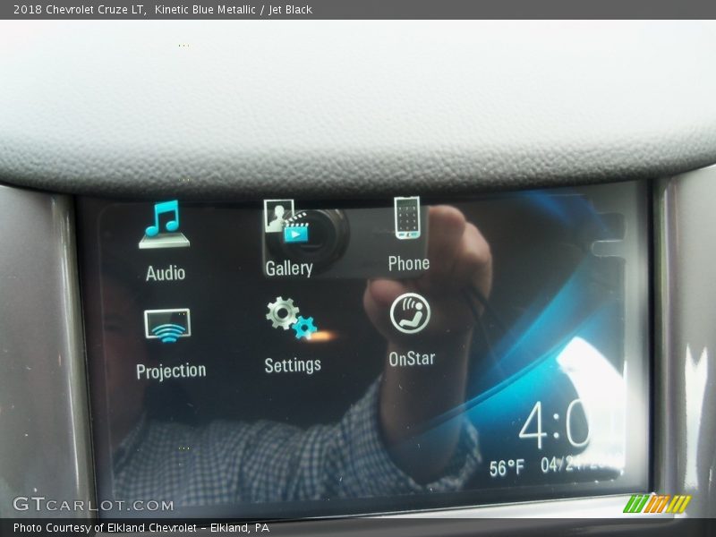 Kinetic Blue Metallic / Jet Black 2018 Chevrolet Cruze LT