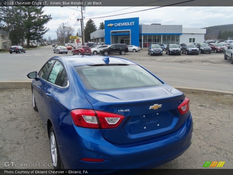 Kinetic Blue Metallic / Jet Black 2018 Chevrolet Cruze LT