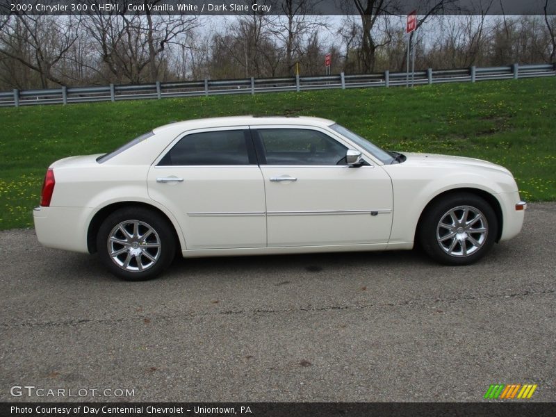 Cool Vanilla White / Dark Slate Gray 2009 Chrysler 300 C HEMI
