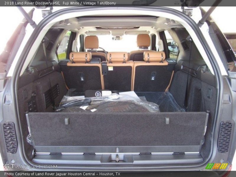  2018 Discovery HSE Trunk