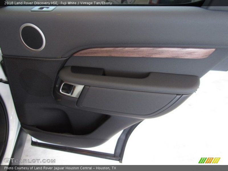 Fuji White / Vintage Tan/Ebony 2018 Land Rover Discovery HSE