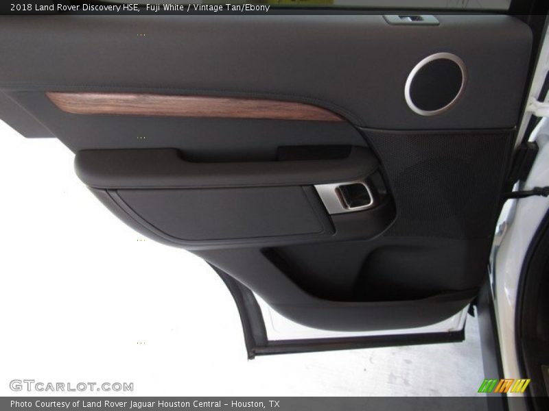 Fuji White / Vintage Tan/Ebony 2018 Land Rover Discovery HSE
