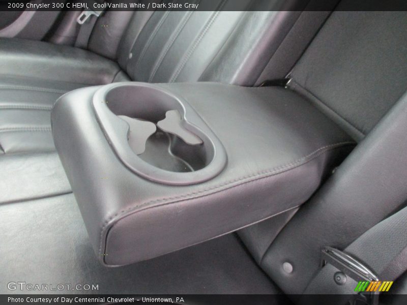 Cool Vanilla White / Dark Slate Gray 2009 Chrysler 300 C HEMI