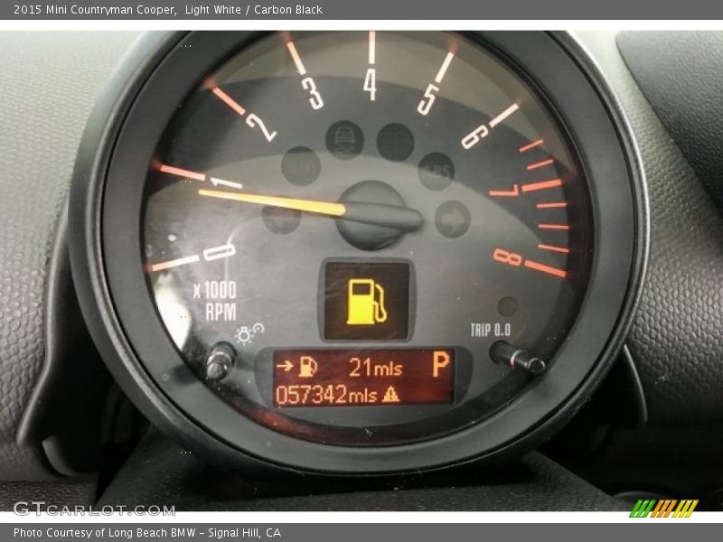 Light White / Carbon Black 2015 Mini Countryman Cooper