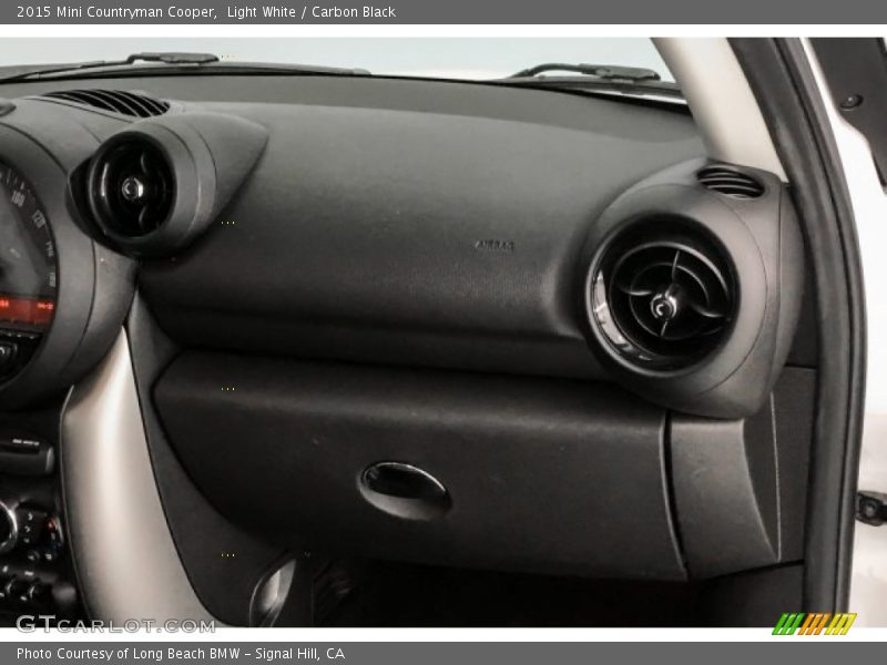 Light White / Carbon Black 2015 Mini Countryman Cooper