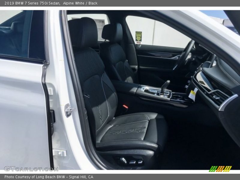Alpine White / Black 2019 BMW 7 Series 750i Sedan