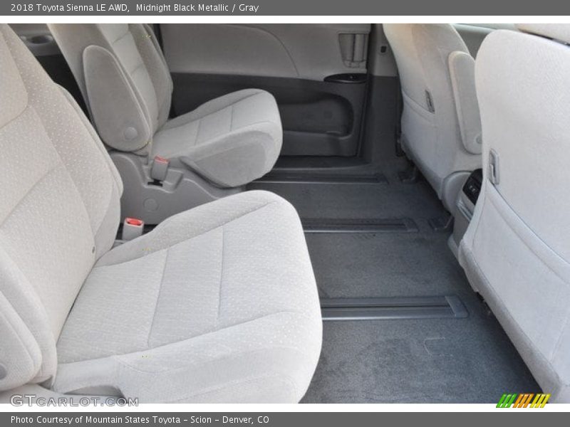 Midnight Black Metallic / Gray 2018 Toyota Sienna LE AWD