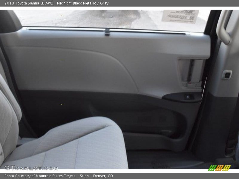 Midnight Black Metallic / Gray 2018 Toyota Sienna LE AWD