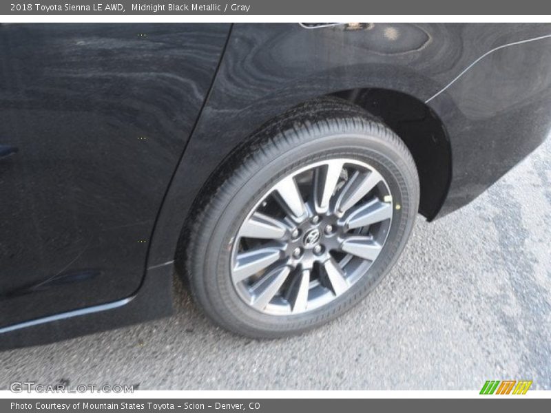 Midnight Black Metallic / Gray 2018 Toyota Sienna LE AWD