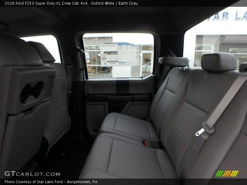 Oxford White / Earth Gray 2018 Ford F250 Super Duty XL Crew Cab 4x4