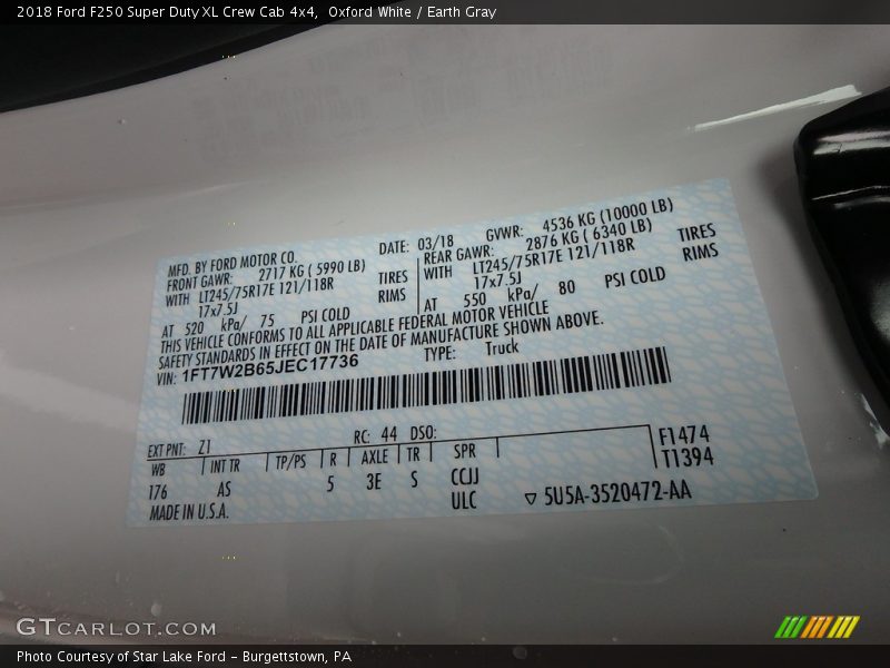 Oxford White / Earth Gray 2018 Ford F250 Super Duty XL Crew Cab 4x4