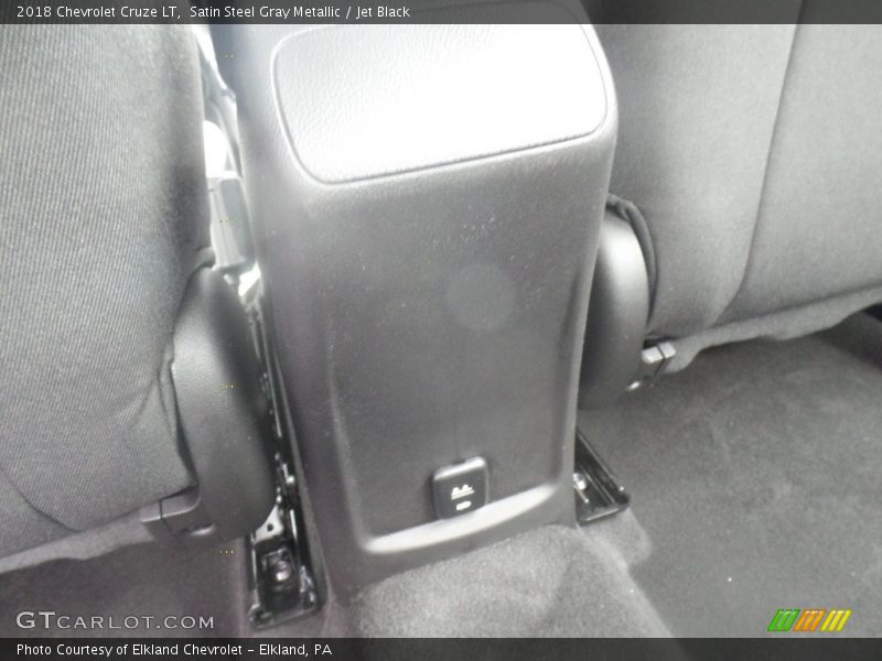 Satin Steel Gray Metallic / Jet Black 2018 Chevrolet Cruze LT