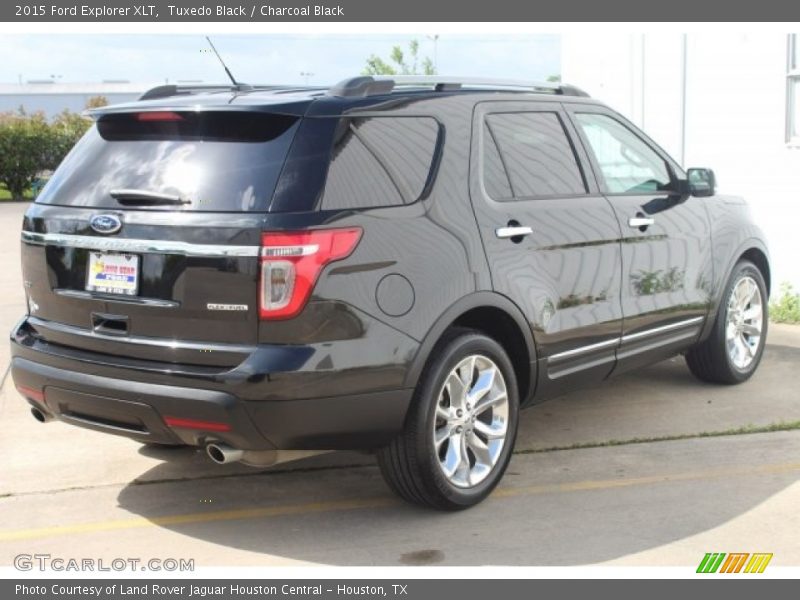 Tuxedo Black / Charcoal Black 2015 Ford Explorer XLT