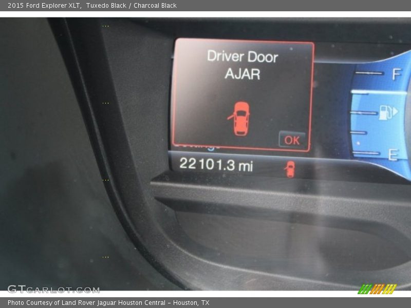 Tuxedo Black / Charcoal Black 2015 Ford Explorer XLT