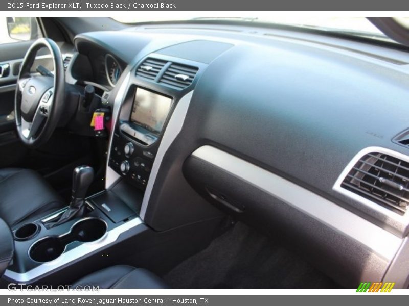 Tuxedo Black / Charcoal Black 2015 Ford Explorer XLT