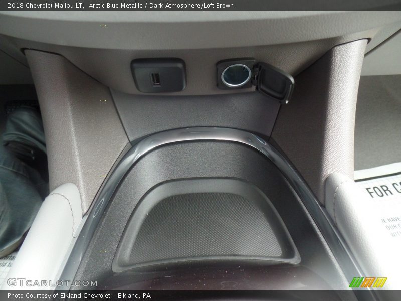 Arctic Blue Metallic / Dark Atmosphere/Loft Brown 2018 Chevrolet Malibu LT