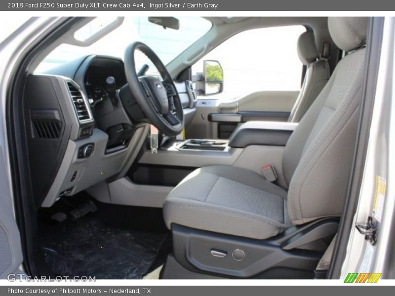 Ingot Silver / Earth Gray 2018 Ford F250 Super Duty XLT Crew Cab 4x4
