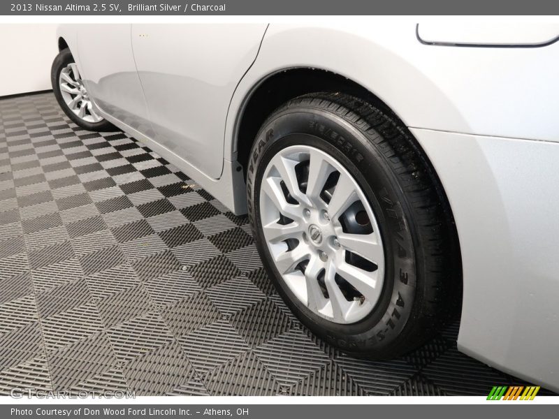Brilliant Silver / Charcoal 2013 Nissan Altima 2.5 SV