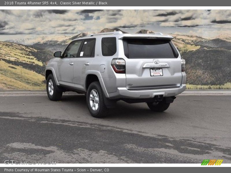 Classic Silver Metallic / Black 2018 Toyota 4Runner SR5 4x4
