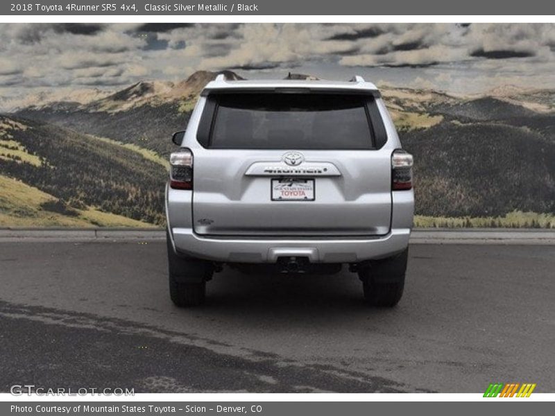 Classic Silver Metallic / Black 2018 Toyota 4Runner SR5 4x4