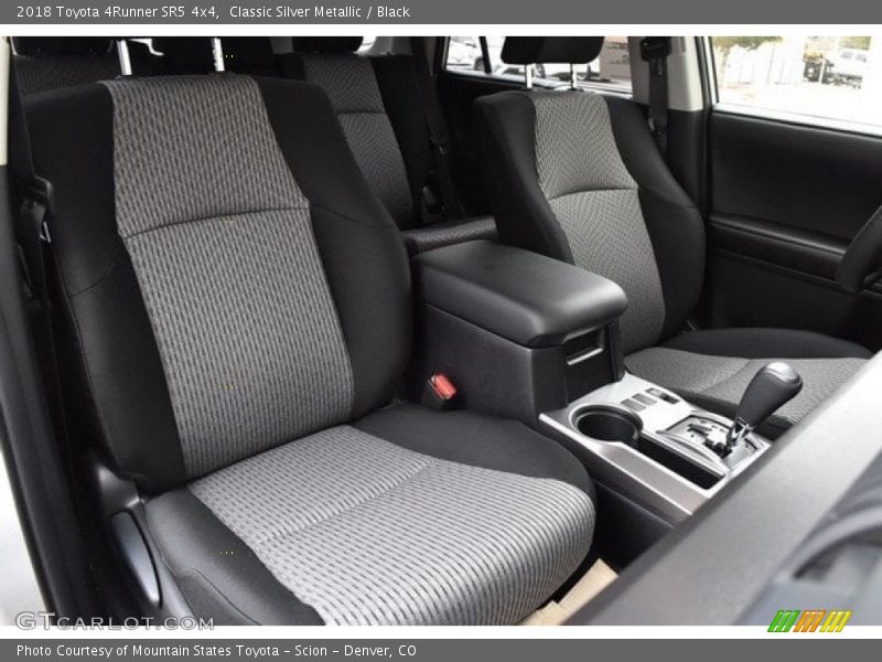 Classic Silver Metallic / Black 2018 Toyota 4Runner SR5 4x4