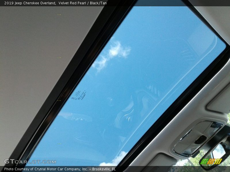 Velvet Red Pearl / Black/Tan 2019 Jeep Cherokee Overland