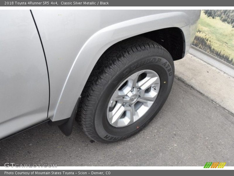 Classic Silver Metallic / Black 2018 Toyota 4Runner SR5 4x4