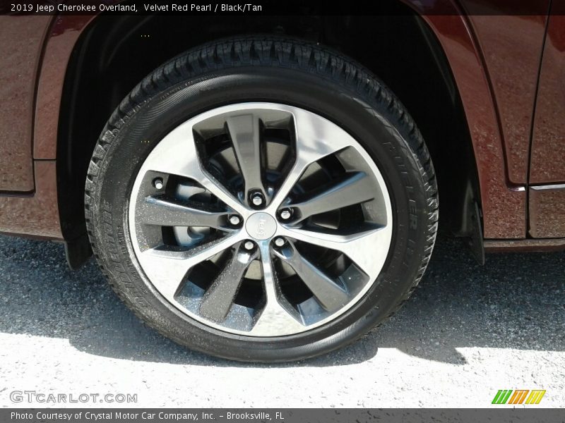  2019 Cherokee Overland Wheel