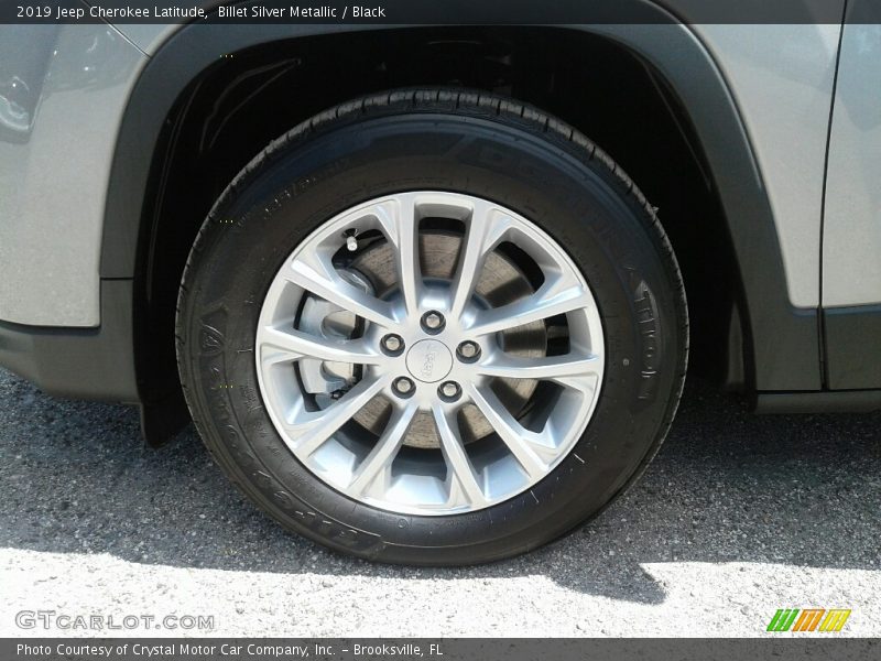 Billet Silver Metallic / Black 2019 Jeep Cherokee Latitude