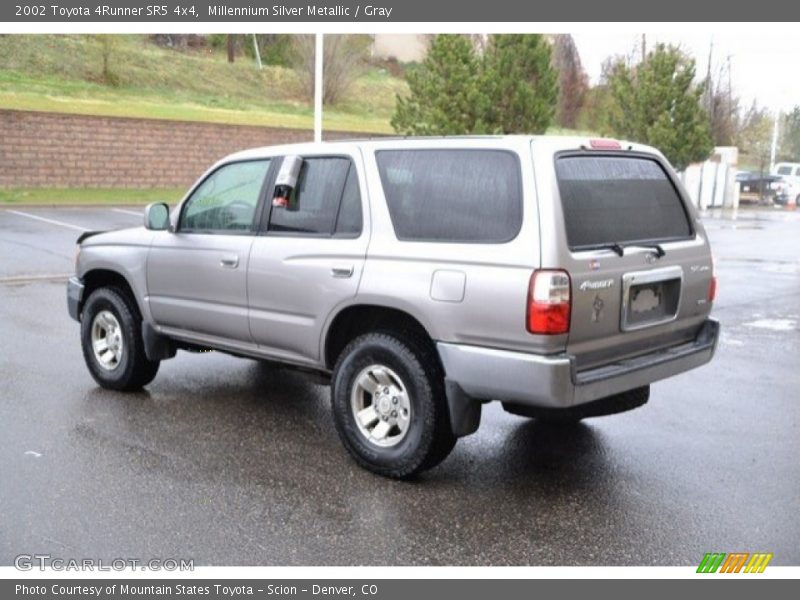 Millennium Silver Metallic / Gray 2002 Toyota 4Runner SR5 4x4