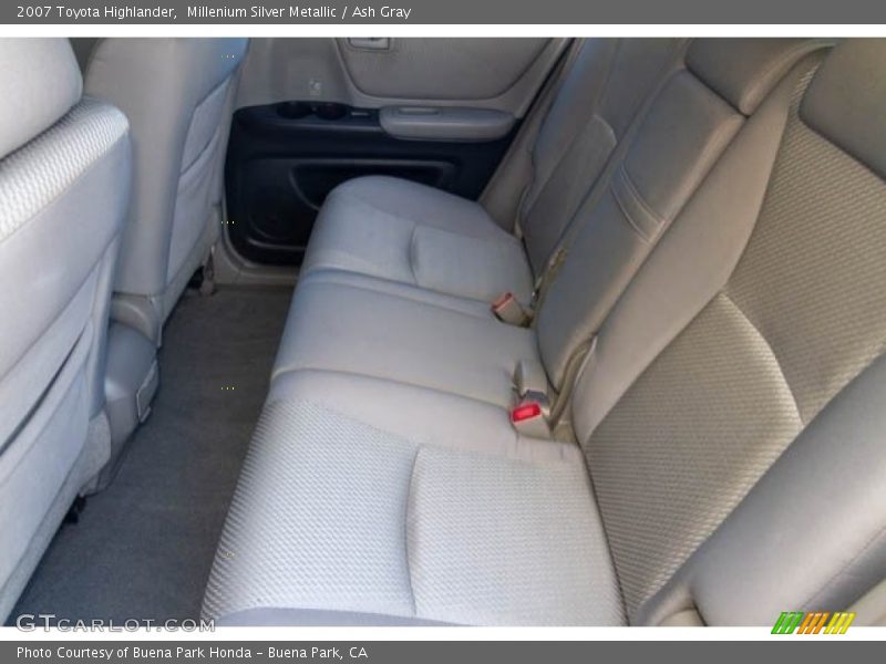 Millenium Silver Metallic / Ash Gray 2007 Toyota Highlander