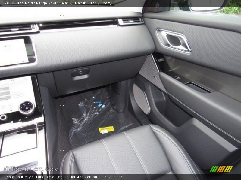 Narvik Black / Ebony 2018 Land Rover Range Rover Velar S