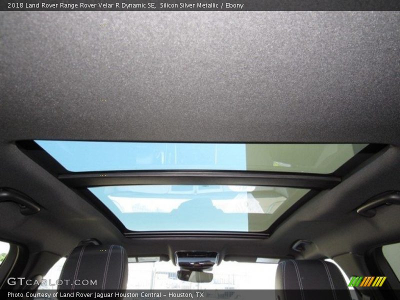 Silicon Silver Metallic / Ebony 2018 Land Rover Range Rover Velar R Dynamic SE