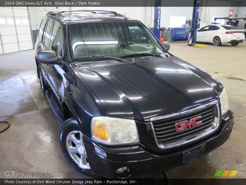 Onyx Black / Dark Pewter 2004 GMC Envoy SLT 4x4