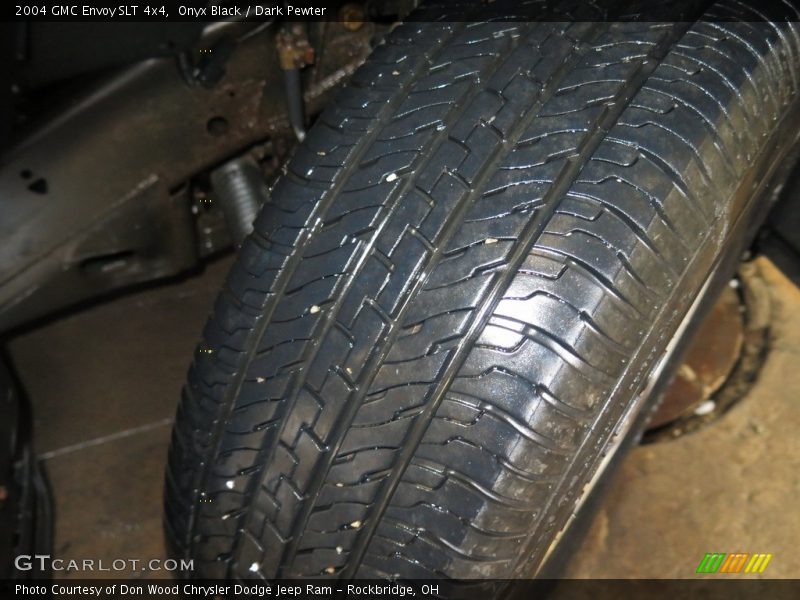 Onyx Black / Dark Pewter 2004 GMC Envoy SLT 4x4