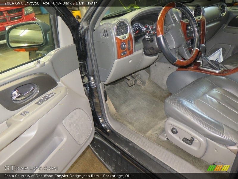 Onyx Black / Dark Pewter 2004 GMC Envoy SLT 4x4