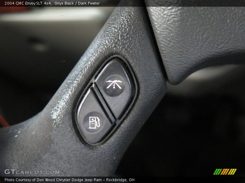 Onyx Black / Dark Pewter 2004 GMC Envoy SLT 4x4