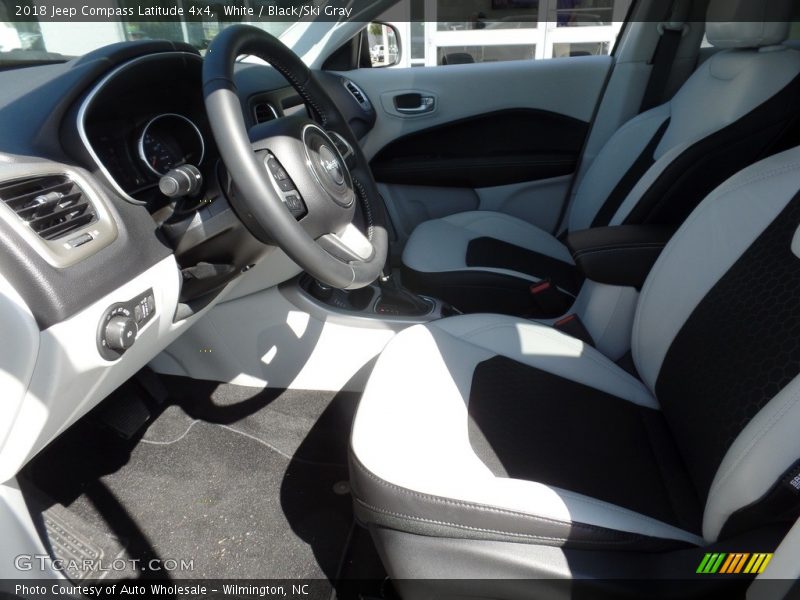 White / Black/Ski Gray 2018 Jeep Compass Latitude 4x4