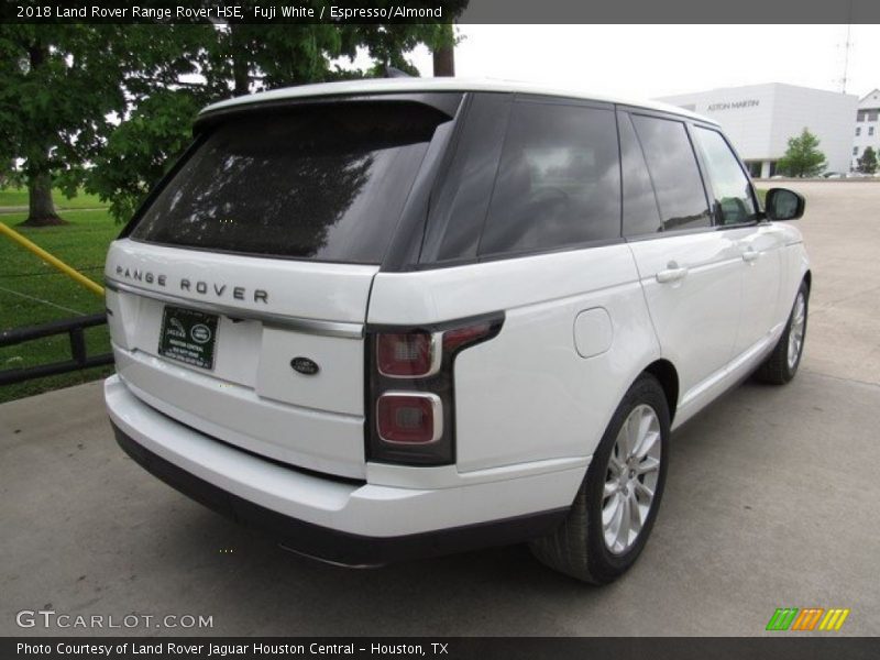 Fuji White / Espresso/Almond 2018 Land Rover Range Rover HSE