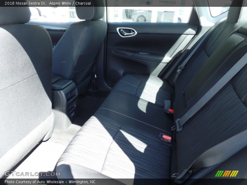 Aspen White / Charcoal 2018 Nissan Sentra SV