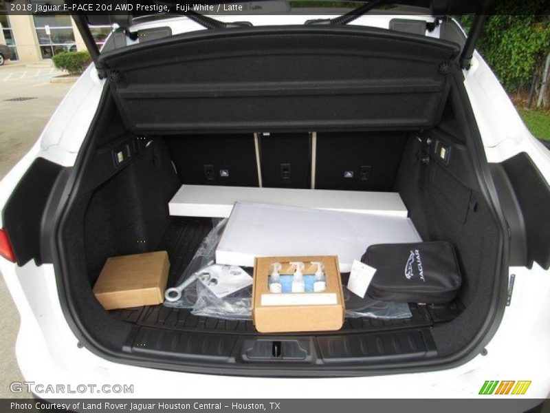 Fuji White / Latte 2018 Jaguar F-PACE 20d AWD Prestige