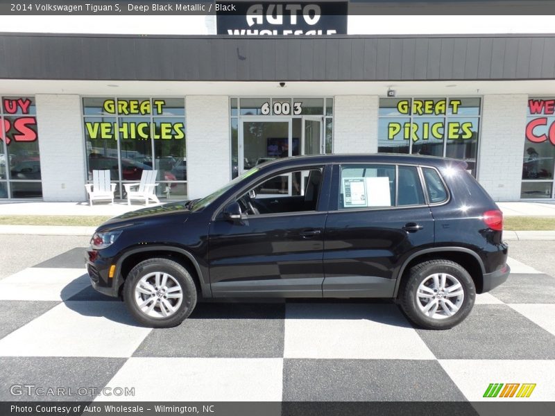 Deep Black Metallic / Black 2014 Volkswagen Tiguan S