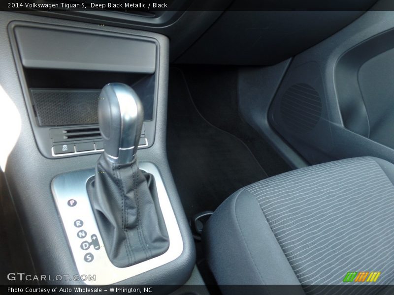 Deep Black Metallic / Black 2014 Volkswagen Tiguan S