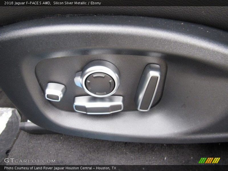 Controls of 2018 F-PACE S AWD